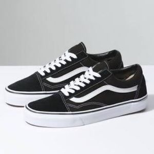 Women’s 6 (Men’s 4.5) Old Skool Black Vans